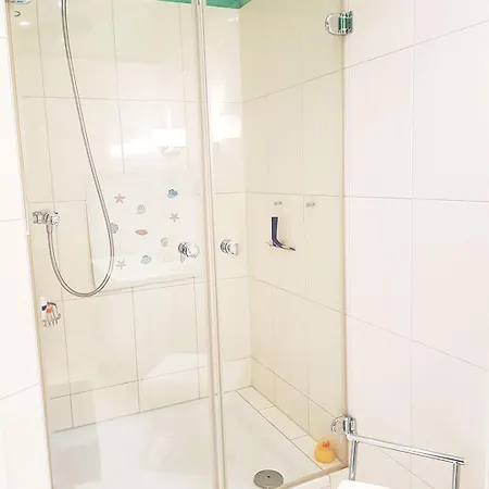 Miramare - 23-35 Apartman