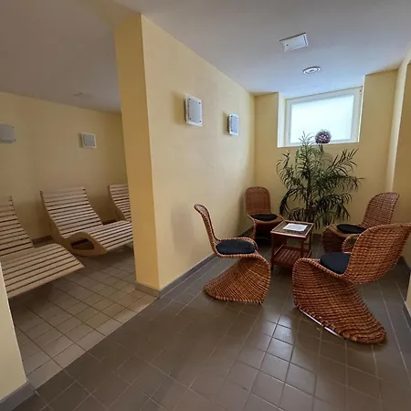 Miramare - 23-35 Apartman